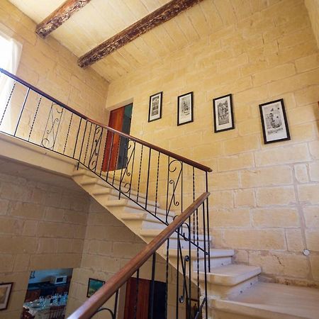 Villa Dar Ta' Tumas Għarb Exterior foto