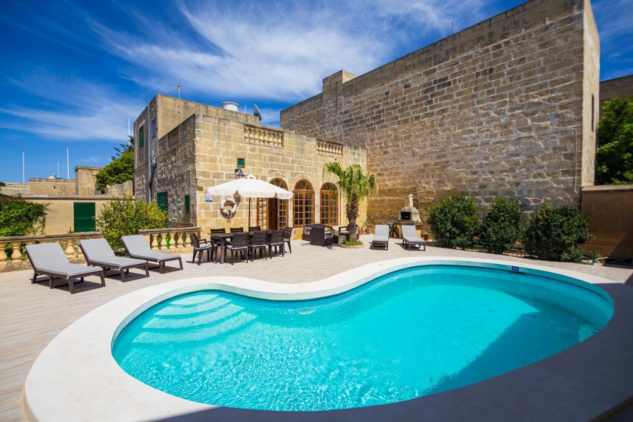 Villa Dar Ta' Tumas Għarb Exterior foto